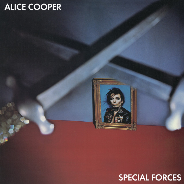 Accords et paroles You Look Good In Rags Alice Cooper