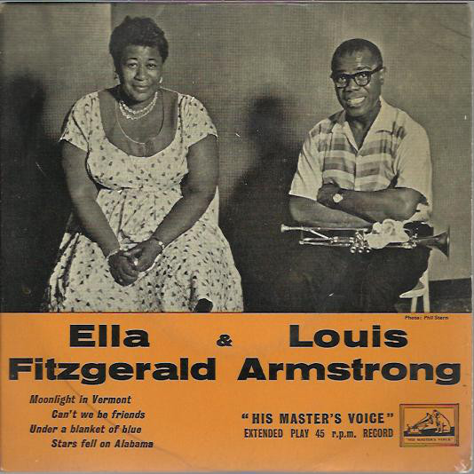 Accords et paroles Under A Blanket Of Blue Ella Fitzgerald