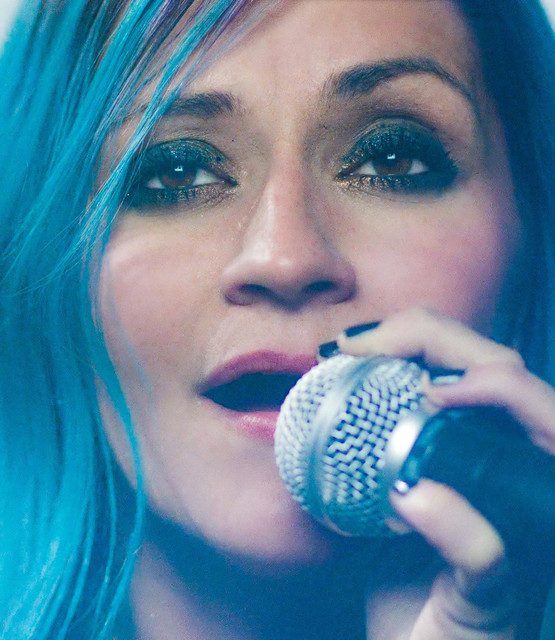 Accords et paroles Youre Not Alone Lacey Sturm