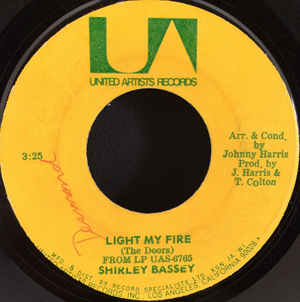 Accords et paroles Light My Fire Shirley Bassey