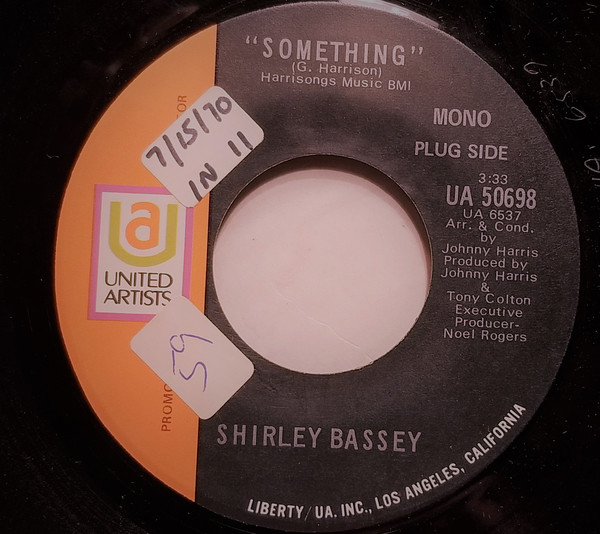 Accords et paroles Something Shirley Bassey