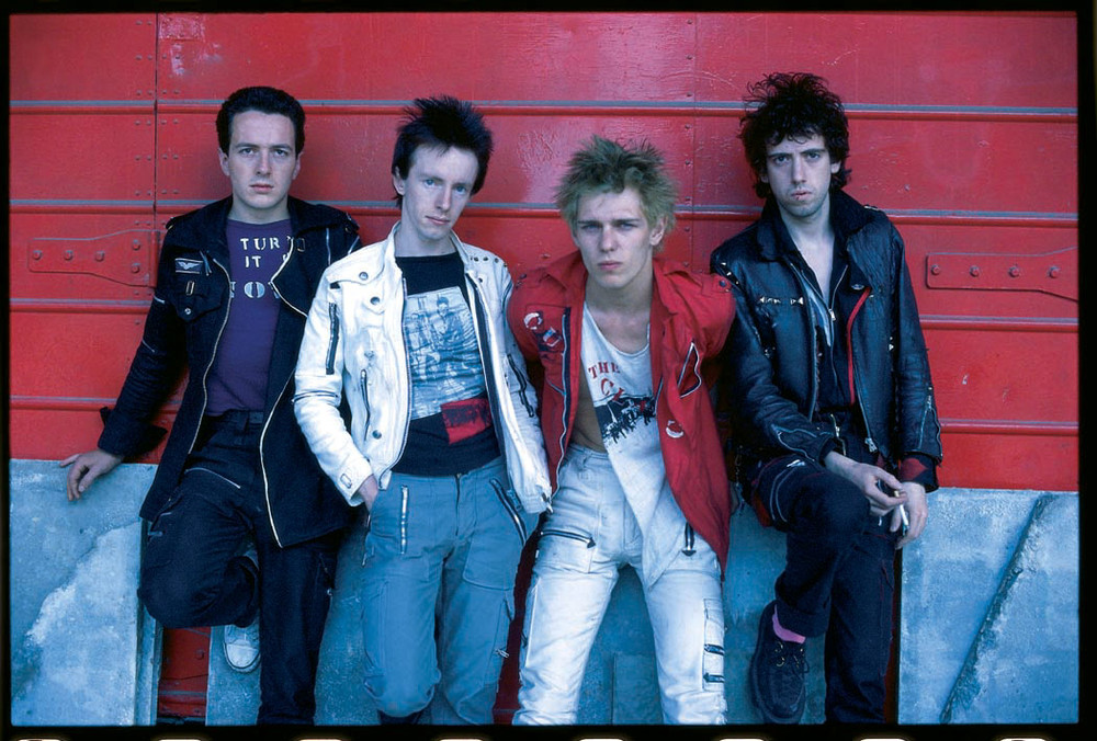 Accords et paroles Every Little Bit Hurts The Clash