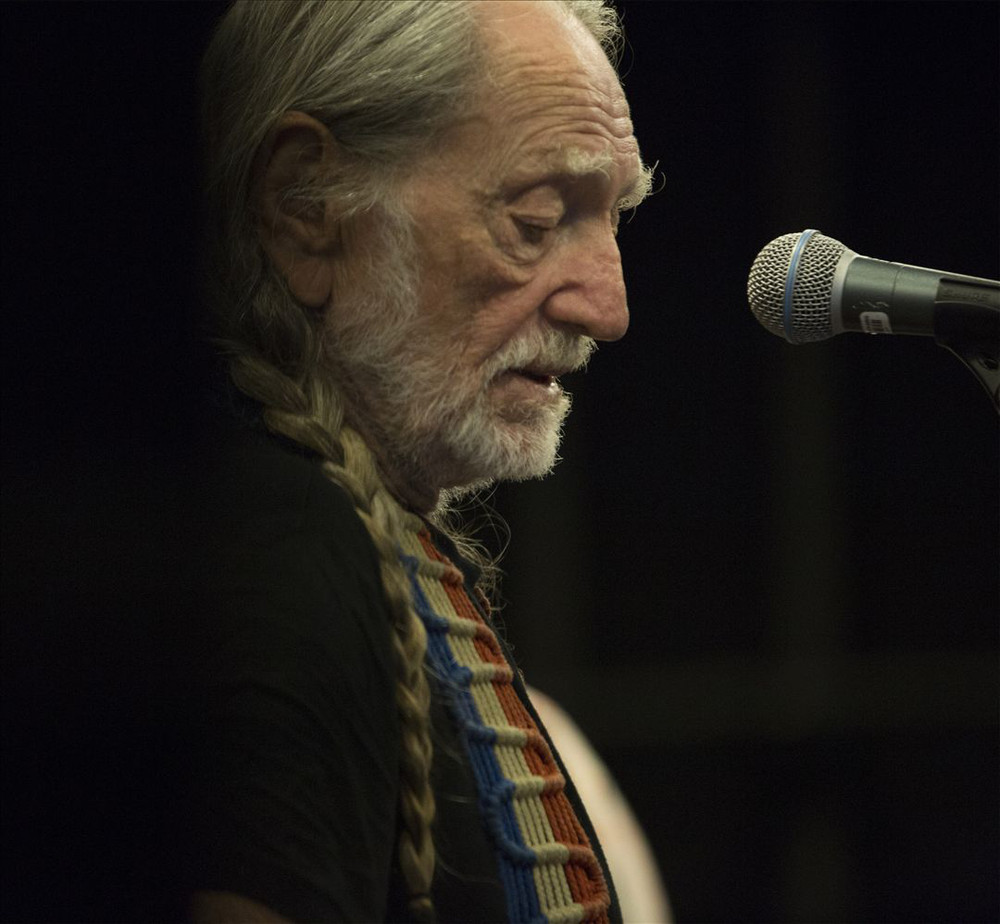 Accords et paroles A Little Old Fashioned Karma Willie Nelson